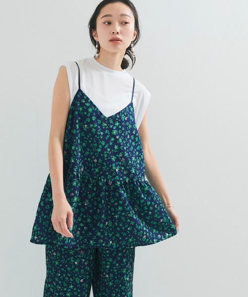 le cercle ADAM ET ROPE'(ルセルクルアダムエロペ)の「【セットアップ対応】小花柄キャミソール(キャミソール・レディース・ブラック系その他2/ブルー系その他6・FREE)」の9枚目の写真