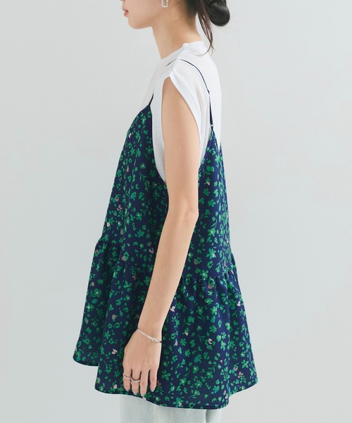 le cercle ADAM ET ROPE'(ルセルクルアダムエロペ)の「【セットアップ対応】小花柄キャミソール(キャミソール・レディース・ブラック系その他2/ブルー系その他6・FREE)」の12枚目の写真