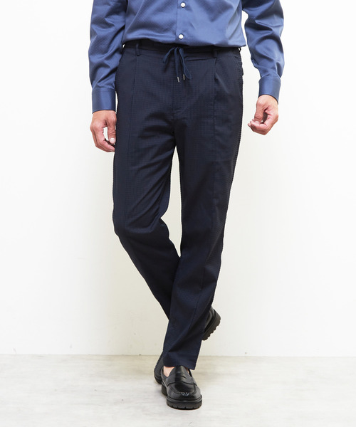 MEN'S MELROSE(メンズメルローズ)の「ドットエアーサッカーエアリーテーパードパンツ(セットアップ可)(スラックス・メンズ・ブラック/ネイビー・3/4/5/2)」の4枚目の写真