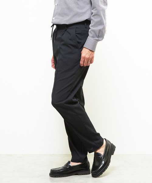 MEN'S MELROSE(メンズメルローズ)の「ドットエアーサッカーエアリーテーパードパンツ(セットアップ可)(スラックス・メンズ・ブラック/ネイビー・3/4/5/2)」の15枚目の写真