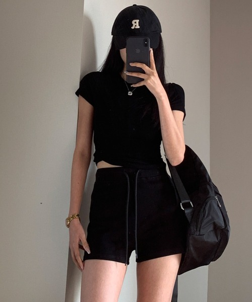 Mela(メラ)の「カットショートパンツ(その他パンツ・レディース・グレー/ブラック・S/M/L)」の4枚目の写真