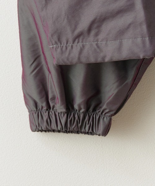 FOG ESSENTIALS（エフオージーエッセンシャルズ）の「FOG ESSENTIALS/エッセンシャルズ FOG TRACK NYLON HALF ZIP JACKET ハーフジップ リフレクタージャケット フロントロゴ（ブルゾン・メンズ・ブラック/シルバー/パープル・S/L/M）」の8枚目の写真