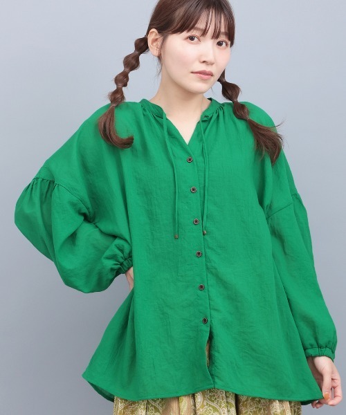 チチカカ(チチカカ)の「袖ボリュームシアーブラウス(シャツ/ブラウス・レディース・ベージュ/その他1/グリーン・FREE)」の2枚目の写真