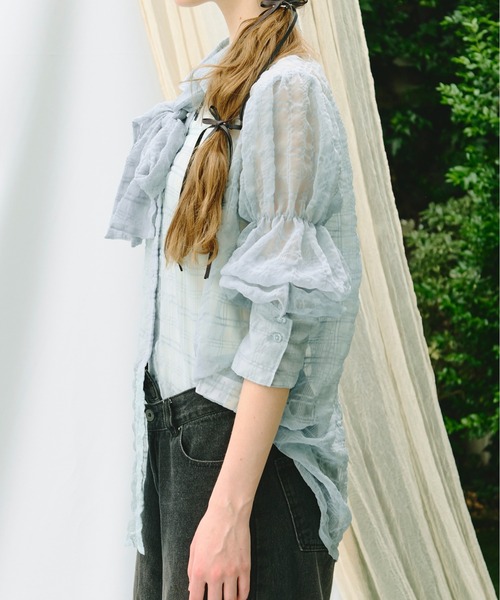 loin nuit（ロワンニュイ）の「sheer plaid ribbon shirt / シアー
