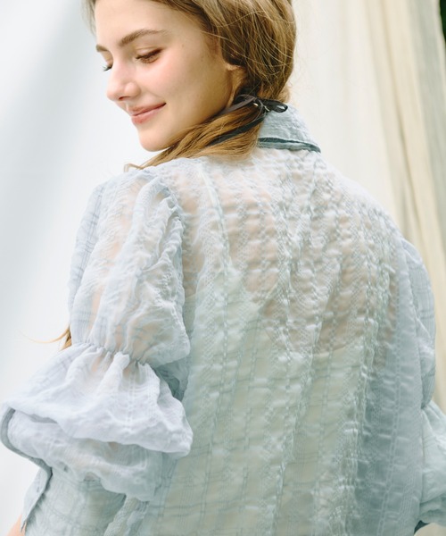 loin nuit（ロワンニュイ）の「sheer plaid ribbon shirt / シアー