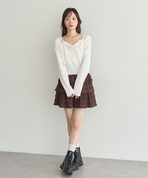 earth music&ecology（アースミュージックアンドエコロジー）の「SET2点メローボレロ＋フリルキャミソール（カーディガン/ボレロ・レディース・オフホワイト/ピンク/ネイビー・FREE）」の10枚目の写真