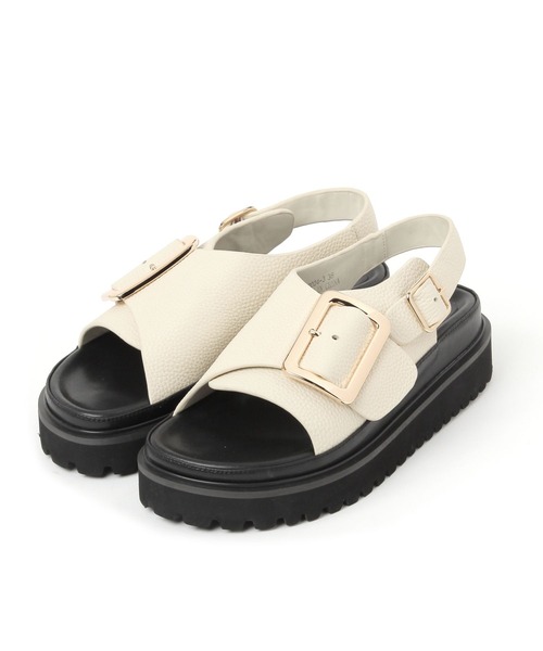 Elura（エルーラ）の「MOHIベルトサンダル《一部店舗限定》（サンダル・レディース・ホワイト/ブラック・SMALL/LARGE/MEDIUM）」の15枚目の写真