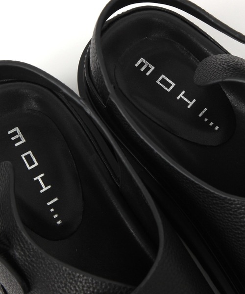 Elura（エルーラ）の「MOHIベルトサンダル《一部店舗限定》（サンダル・レディース・ホワイト/ブラック・SMALL/LARGE/MEDIUM）」の11枚目の写真