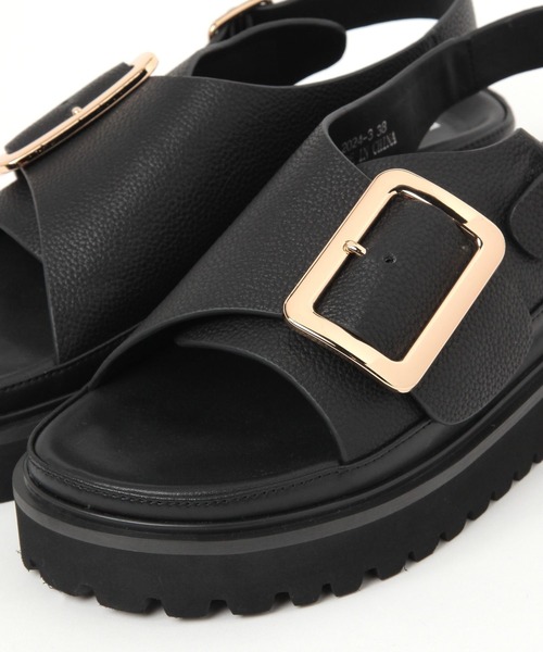 Elura（エルーラ）の「MOHIベルトサンダル《一部店舗限定》（サンダル・レディース・ホワイト/ブラック・SMALL/LARGE/MEDIUM）」の14枚目の写真