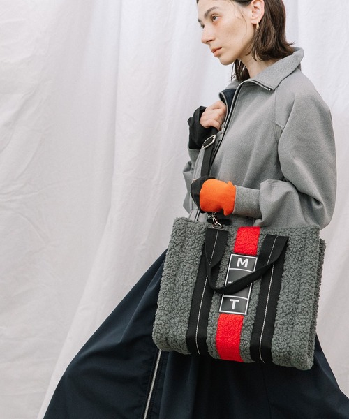 MARECHAL TERRE（マルシャルテル）の「ボアバッグ（トートバッグ・レディース・チャコールグレー/ブラック/グレイッシュベージュ/グリーン・FREE）」の3枚目の写真