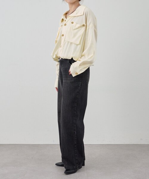 SHENERY（シーナリー）の「《サイズ展開》ビッグポケットシャツ（シャツ/ブラウス・レディース・カーキ/オフホワイト・38/36）」の4枚目の写真