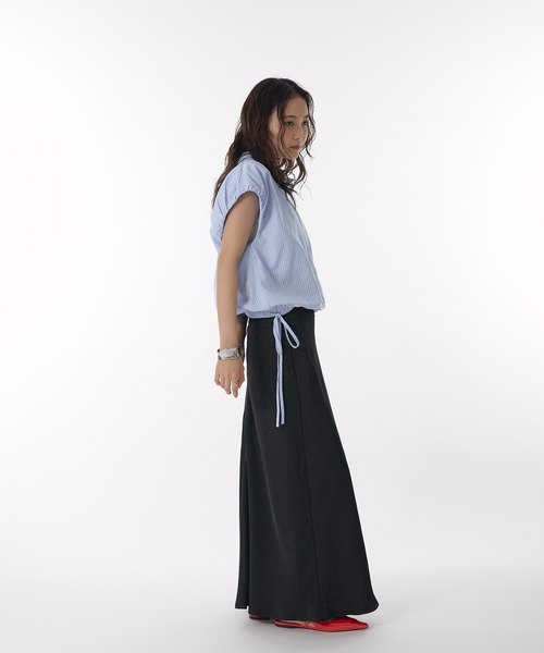 MUHET(ミュエータ)の「crinkle satin maxi skirt / クリンクルサテンマキシ丈スカート(スカート・レディース・ブラウン/ブラック/アイボリー・SMALL/MEDIUM/LARGE)」の12枚目の写真