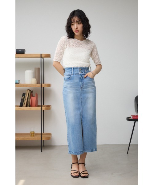 AZUL by moussy（アズールバイマウジー）の「AZUL DENIM ハイウエストスカート（デニムスカート・レディース・ライトブルー・X-SMALL/LARGE/SMALL/MEDIUM）」の3枚目の写真