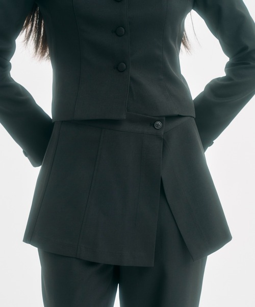 FEKETE（フェケテ）の「wrap skirt / ラップスカート（スカート・レディース・グレー/ブラック・FREE）」の2枚目の写真