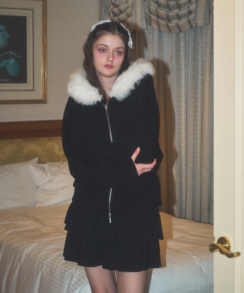 Lovilyn(ラヴィリン)の「【初回即完】ファーフードもちっとボリュームパーカー(パーカー・レディース・グレー系その他/ブラック/ホワイト系その他/ホワイト/グレー/ブラック系その他・FREE)」の8枚目の写真