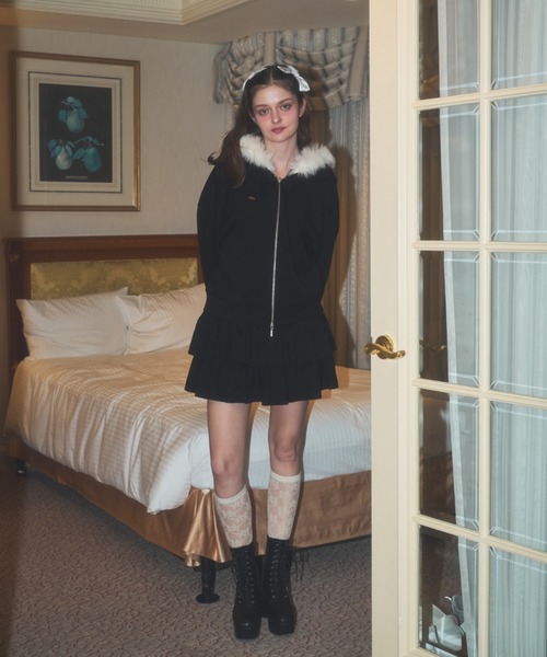 Lovilyn(ラヴィリン)の「【初回即完】ファーフードもちっとボリュームパーカー(パーカー・レディース・グレー系その他/ブラック/ホワイト系その他/ホワイト/グレー/ブラック系その他・FREE)」の14枚目の写真