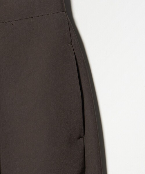 ASTRAET(アストラット)の「<ASTRAET>ギャバ タック バレルパンツ(その他パンツ・レディース・ブラック/ダークブラウン・1/0/2)」の18枚目の写真