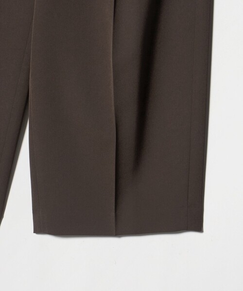 ASTRAET(アストラット)の「<ASTRAET>ギャバ タック バレルパンツ(その他パンツ・レディース・ブラック/ダークブラウン・1/0/2)」の5枚目の写真