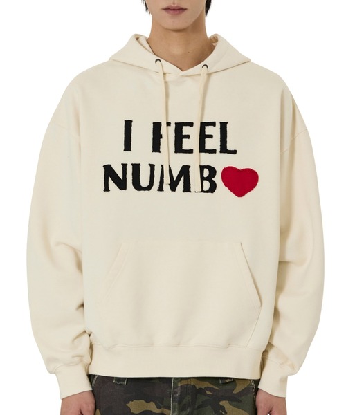 OY（オーワイ）の「『OY/オーワイ』NUMB PATCH HOODIE/NUMBパッチプルオーバーパーカー（パーカー・レディース・アイボリー/ブラック・M/L）」の3枚目の写真