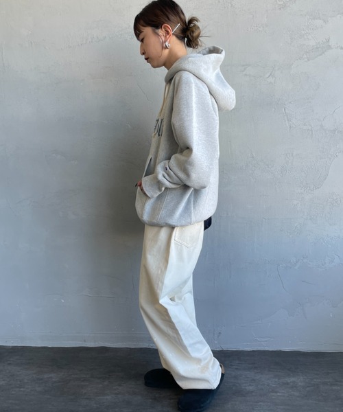 Champion（チャンピオン）の「[Champion/チャンピオン] リバースウィーブ カレッジロゴプリントスウェットパーカー（パーカー・レディース・グレー/ブラック/オートミール/ネイビー・XXL/XL/L）」の14枚目の写真