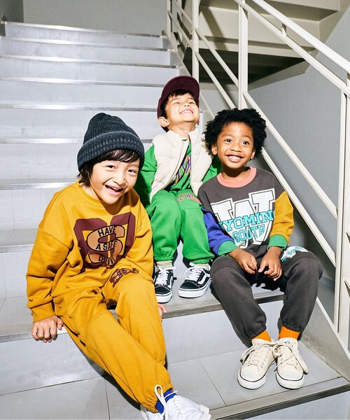 F.O.KIDS（エフオーキッズ）の「【ジュニア対応】カラバリグラフィックトレーナー（スウェット・キッズ・サックスブルー/グレー/オフホワイト/グリーン/ピンク/レインボー/ベージュ/ラベンダー/パープル/イエロー・80/90/100/110/120/130/140/150/160）」の19枚目の写真