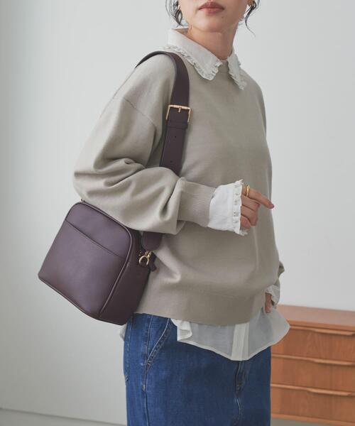 URBAN RESEARCH DOORS（アーバンリサーチドアーズ）の「フリルカラーブラウス（シャツ/ブラウス・レディース・ブラック/オフホワイト/ブラウン・MEDIUM）」の7枚目の写真