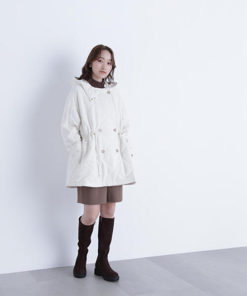 NATURAL BEAUTY BASIC（ナチュラルビューティーベーシック）の「◇2wayダイヤキルティングブルゾン（ブルゾン・レディース・オフホワイト/ブラック・SMALL/MEDIUM）」の19枚目の写真