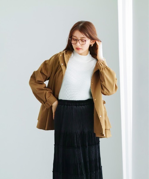 Emilyan（エミリアン）の「【Nano-Tex加工】クリアツイル・ティアードフリルパーカー（その他アウター・レディース・ネイビー/キャメル・M）」の3枚目の写真