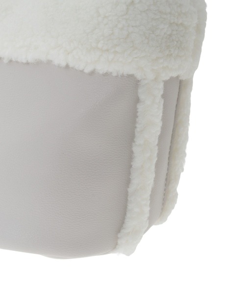 earth music&ecology（アースミュージックアンドエコロジー）の「ムートン風ボアバッグ（ハンドバッグ・レディース・ブラウン/ライトグレー・FREE）」の10枚目の写真