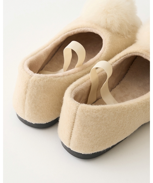 Lycee mine（リセマイン）の「ファー梵天付きバレエシューズ（バレエシューズ・キッズ・アイボリー/ブラック・L/SS/S/M）」の5枚目の写真