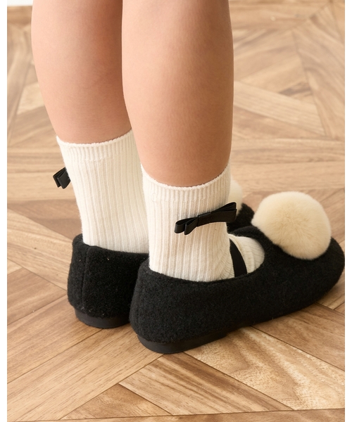 Lycee mine（リセマイン）の「ファー梵天付きバレエシューズ（バレエシューズ・キッズ・アイボリー/ブラック・L/SS/S/M）」の4枚目の写真