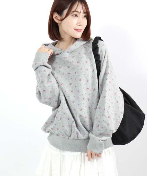 JEMORGAN(ジェーイーモーガン)の「JEMORGAN(ジェーイーモーガン)ガーゼ裏毛 花柄スウェットパーカー/ビッグシルエット/長く着られる大人のルーム&ワンマイル(パーカー・レディース・ホワイト系その他3/グレー系その他2/ホワイト系その他2/グレー系その他/ホワイト系その他・FREE)」の5枚目の写真