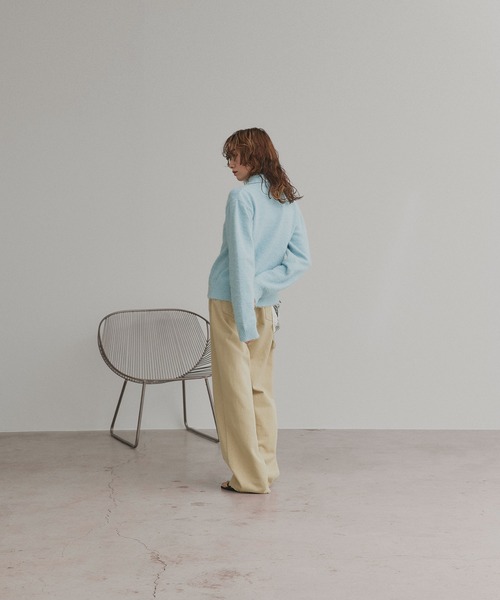 ad thie(アドティエ)の「シャギーニット ポロカーディガン(カーディガン/ボレロ・レディース・オフホワイト/ライトブルー/ブラック・FREE)」の10枚目の写真