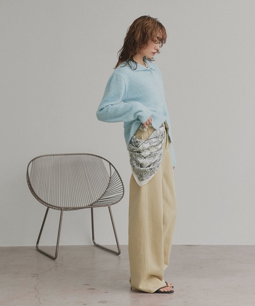 ad thie(アドティエ)の「シャギーニット ポロカーディガン(カーディガン/ボレロ・レディース・オフホワイト/ライトブルー/ブラック・FREE)」の11枚目の写真