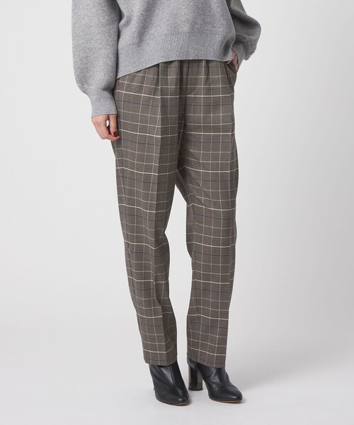 A DAY IN THE LIFE UNITED ARROWS(アデイインザライフユナイテッドアローズ)の「裏起毛 タックイージー テーパードパンツ ‐ウォッシャブル‐<A DAY IN THE LIFE>(スラックス・レディース・ナチュラル/ダークグレー/その他2/ネイビー・M/S)」の1枚目の写真