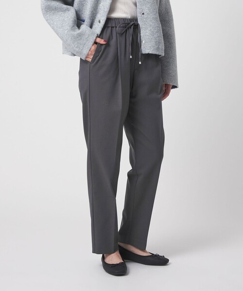 A DAY IN THE LIFE UNITED ARROWS(アデイインザライフユナイテッドアローズ)の「裏起毛 タックイージー テーパードパンツ ‐ウォッシャブル‐<A DAY IN THE LIFE>(スラックス・レディース・ナチュラル/ダークグレー/その他2/ネイビー・M/S)」の2枚目の写真