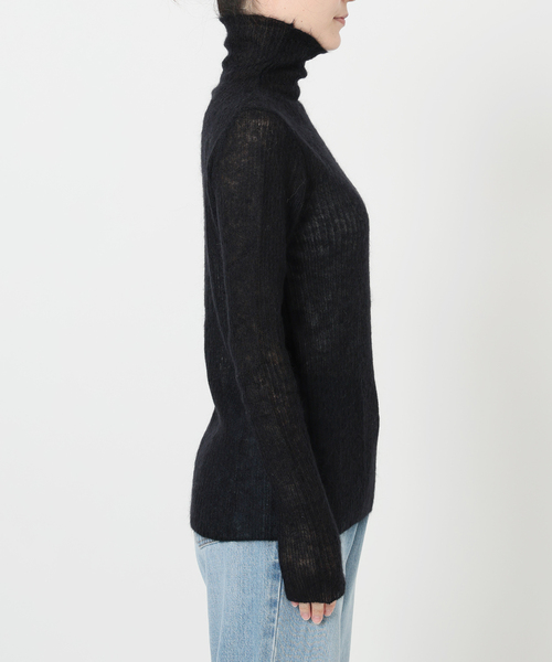 IENA LA BOUCLE(イエナラブークル)の「IENA LA BOUCLE MohairMixTURTLE(ニット/セーター・レディース・ブラック/チャコールグレー/パープル・FREE)」の14枚目の写真