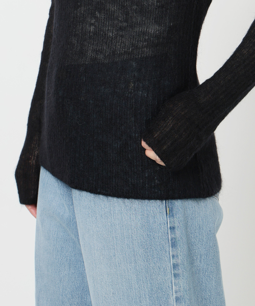 IENA LA BOUCLE(イエナラブークル)の「IENA LA BOUCLE MohairMixTURTLE(ニット/セーター・レディース・ブラック/チャコールグレー/パープル・FREE)」の16枚目の写真