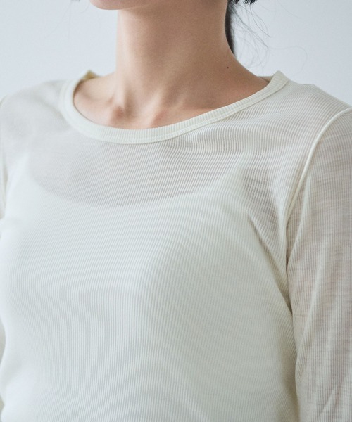 yuni(ユニ )の「△washable super120/W crewneck プルオーバー(Tシャツ/カットソー・レディース・ホワイト/ブラック・FREE)」の11枚目の写真