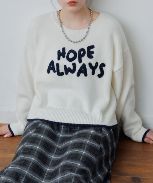 RETRO GIRL(レトロガール)の「サガラ刺繍ロゴNT(ニット/セーター・レディース・チャコールグレー/ブルー/ナチュラル・FREE)」の1枚目の写真