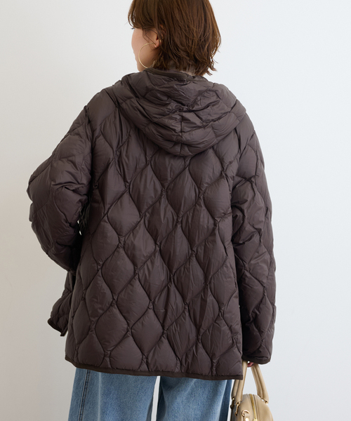 TAION(タイオン)の「《追加》別注【TAION / タイオン】 フードダウンコート(ダウンジャケット/コート・レディース・ブラック/ブラウン/ネイビー・FREE)」の21枚目の写真