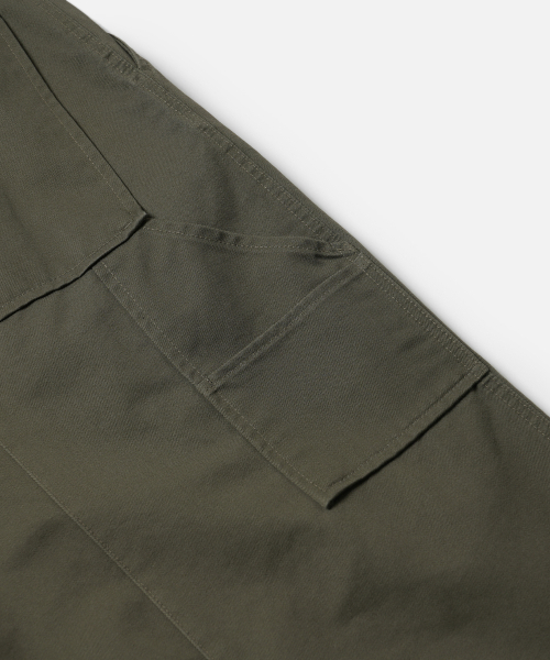 FRIZMWORKS(フリズムワークス)の「CHINO BELTED WORK BERMUDA SHORTS _ MUD(その他パンツ・メンズ・その他・MEDIUM/LARGE/X-LARGE)」の8枚目の写真