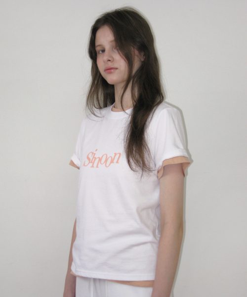 SINOON（シヌーン）の「Sinoon Signature Logo T-Shirts (White/Apricot)（Tシャツ/カットソー・レディース・ピンク系その他・MEDIUM/SMALL）」の3枚目の写真