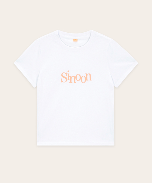 SINOON（シヌーン）の「Sinoon Signature Logo T-Shirts (White/Apricot)（Tシャツ/カットソー・レディース・ピンク系その他・MEDIUM/SMALL）」の4枚目の写真