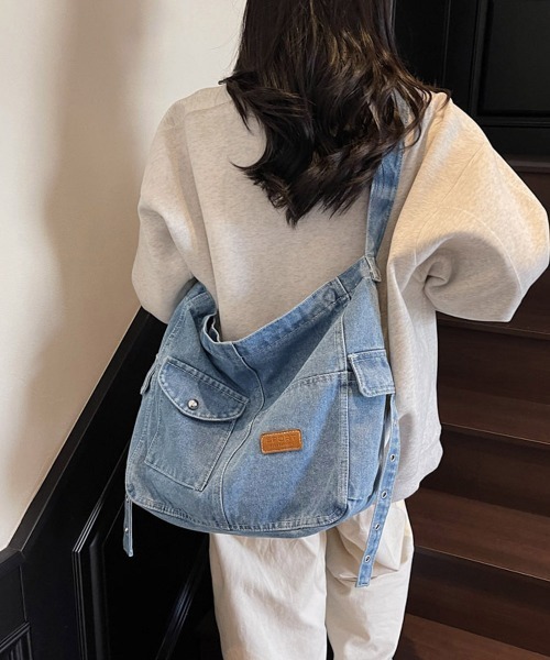 Miniministore(ミニミニストア)の「デニム ショルダーバッグ A4 大容量(ショルダーバッグ・レディース・インディゴブルー/ブラック/サックスブルー・FREE)」の6枚目の写真