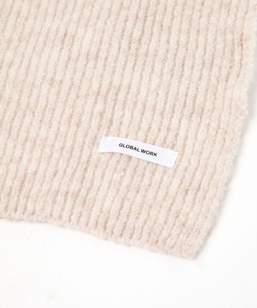 GLOBAL WORK（グローバルワーク）の「フワフワHugMeマフラー/595919（マフラー・レディース・ライトグリーン/レッド/オフホワイト/グレー・FREE）」の5枚目の写真