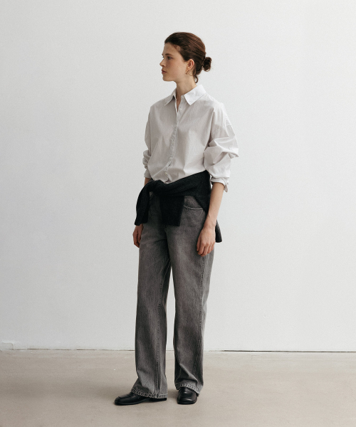 BLANKROOM HER(ブランクルームウーマン)の「ストレートデニムパンツ_ウォッシュグレー(デニムパンツ・レディース・その他・0)」の3枚目の写真