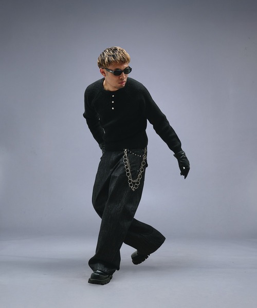 ANDER HUNK（アンダーハンク）の「Metal Henry neck Thermal Knit /メタルヘンリーネックサーマルニット（ニット/セーター・メンズ・ブラック/グレー/バーガンディー・LARGE/MEDIUM/SMALL）」の15枚目の写真