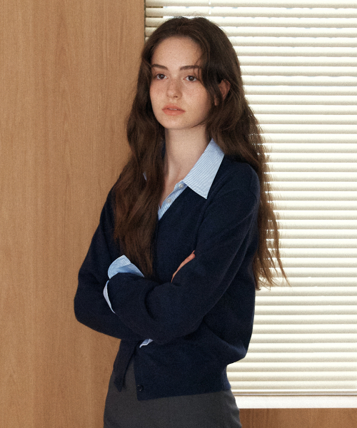 YUPPE(ヨッペ)の「SHIRT COLLAR CARDIGAN_NAVY(カーディガン/ボレロ・レディース・その他・FREE)」の1枚目の写真