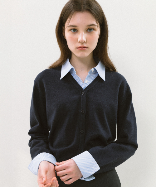 YUPPE(ヨッペ)の「SHIRT COLLAR CARDIGAN_NAVY(カーディガン/ボレロ・レディース・その他・FREE)」の6枚目の写真